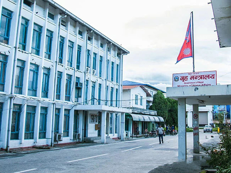 मास्क नलगाउने ४ लाखभन्दा बढी मानिस कारबाहीमा परे